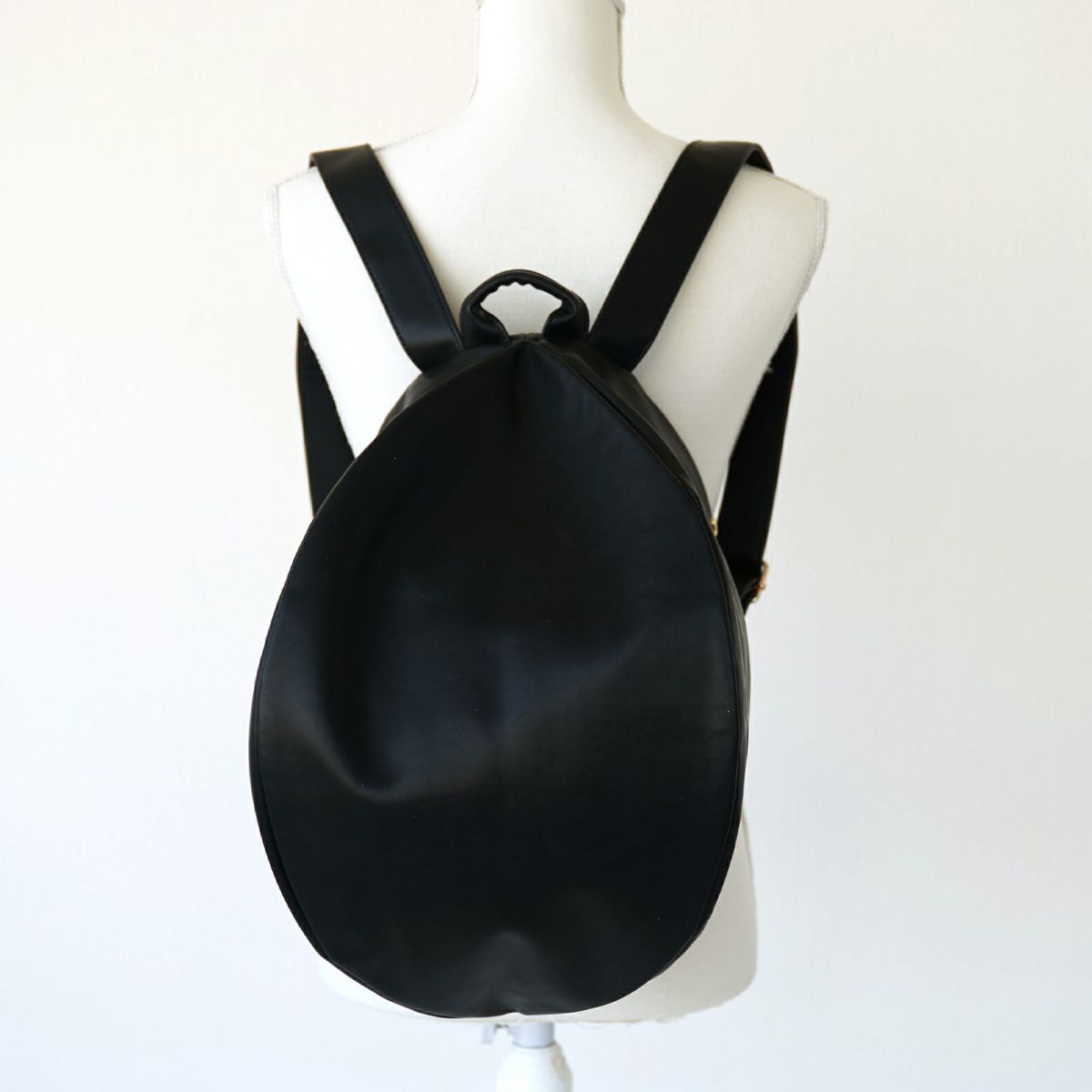 大きなPUレザーリュック黒ブラック通学通勤