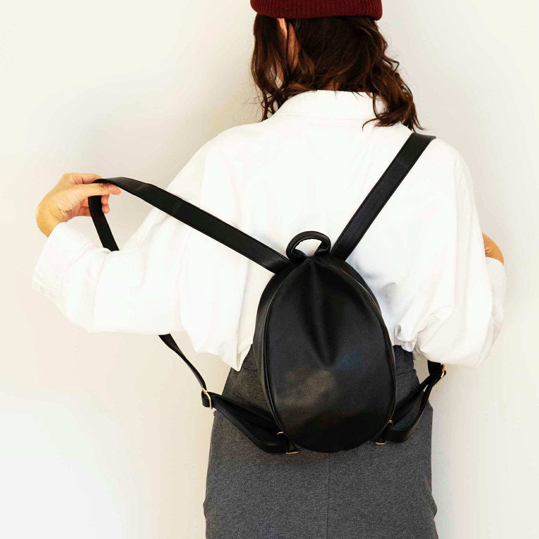 丸い大人可愛いPUリュックMちいさめ