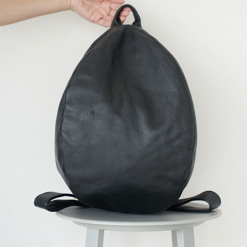 大人の本革リュックブラックL