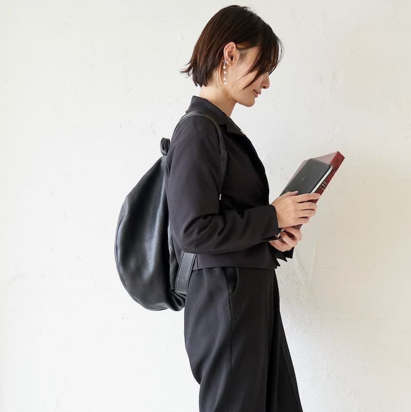 ころんとリュック Lサイズ【本革】（ブラック） | もりのがっ