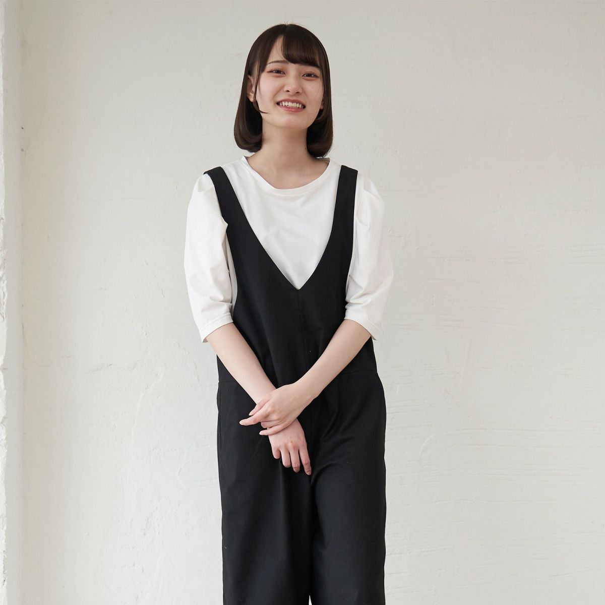 大人のサロペットパンツ黒ブラック