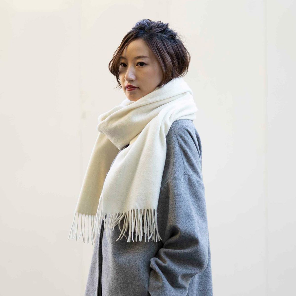 ウール100%大判ストールオフホワイト
