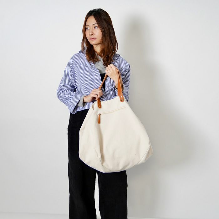 本革持ち手キャンパスビッグトートバッグ