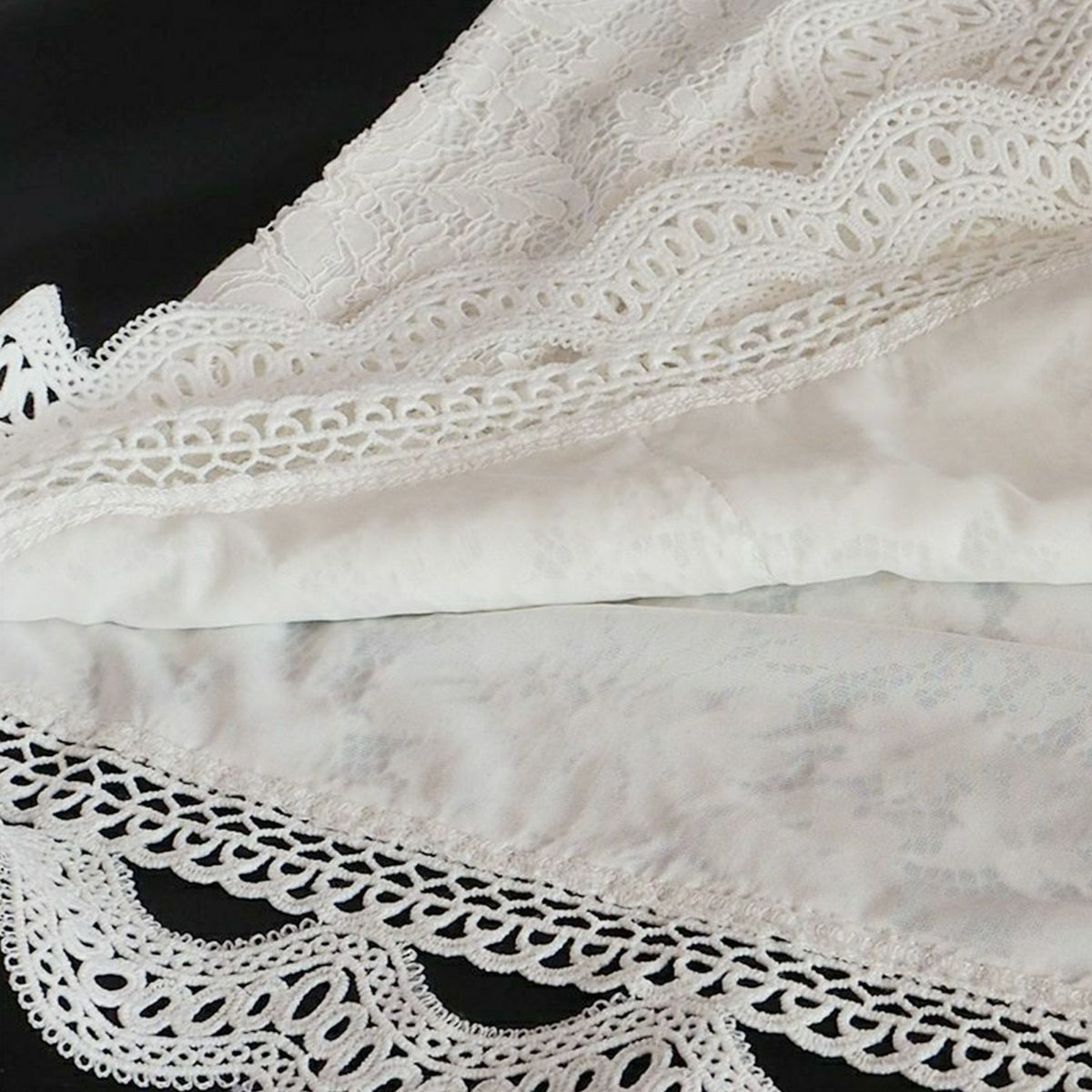 細見えレースブラウスホワイト