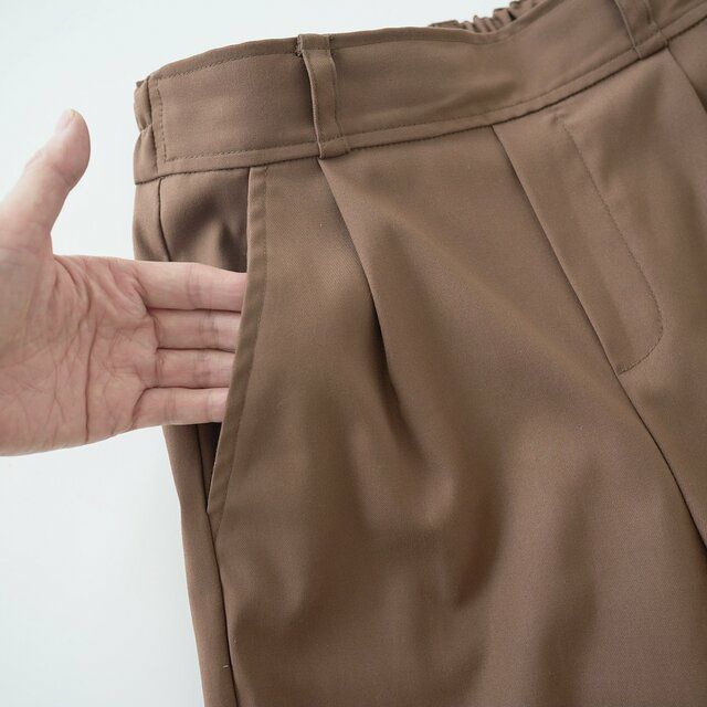 レディースゆるテパードタックパンツシワになりにくい