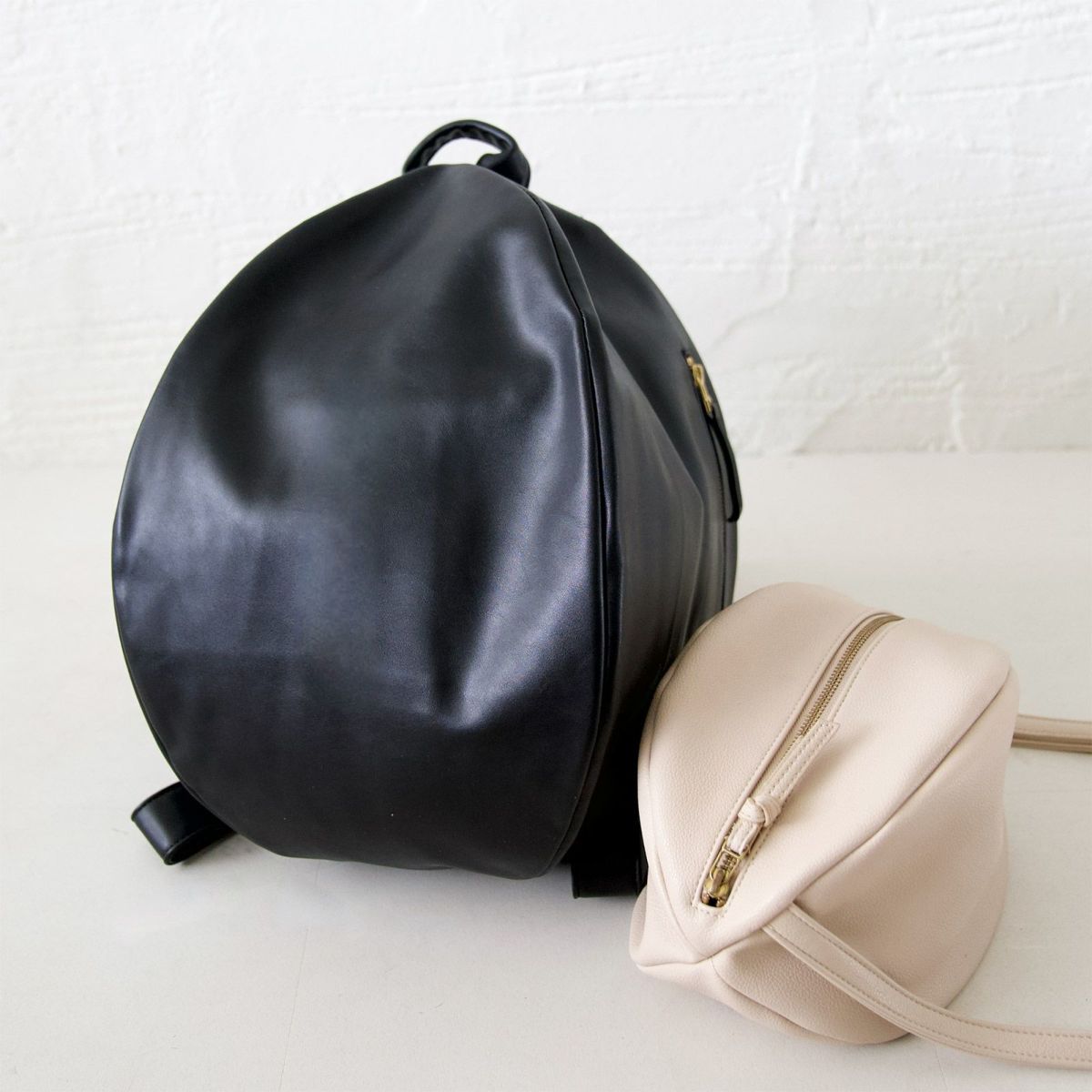 ころんとポーチMベージュ