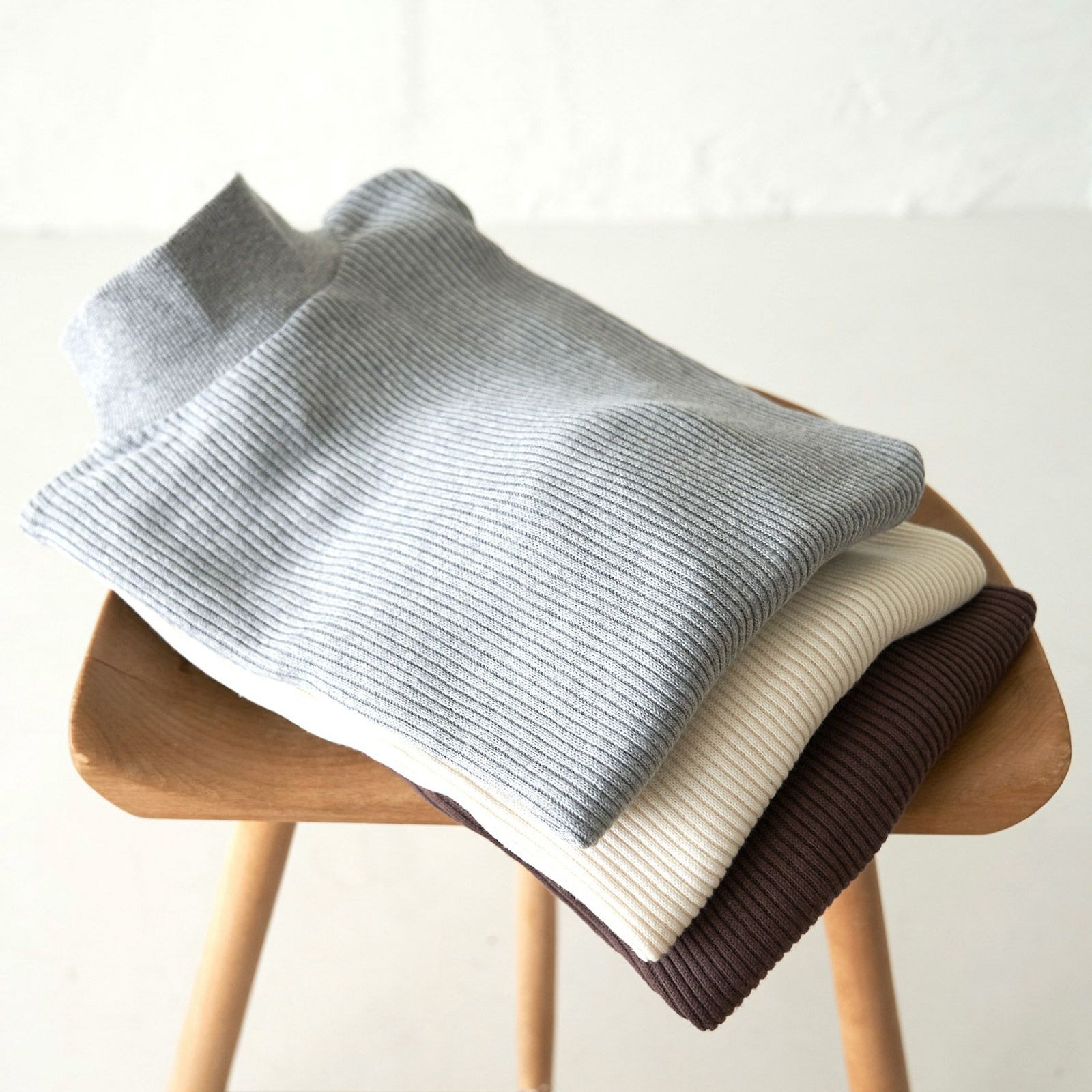 コットンニット長袖ハイネックレディース