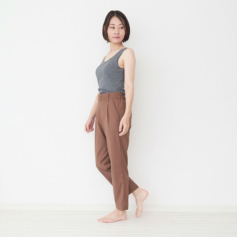 タックで飾るブラジャー・ショーツセット（脇高）（トリンプ