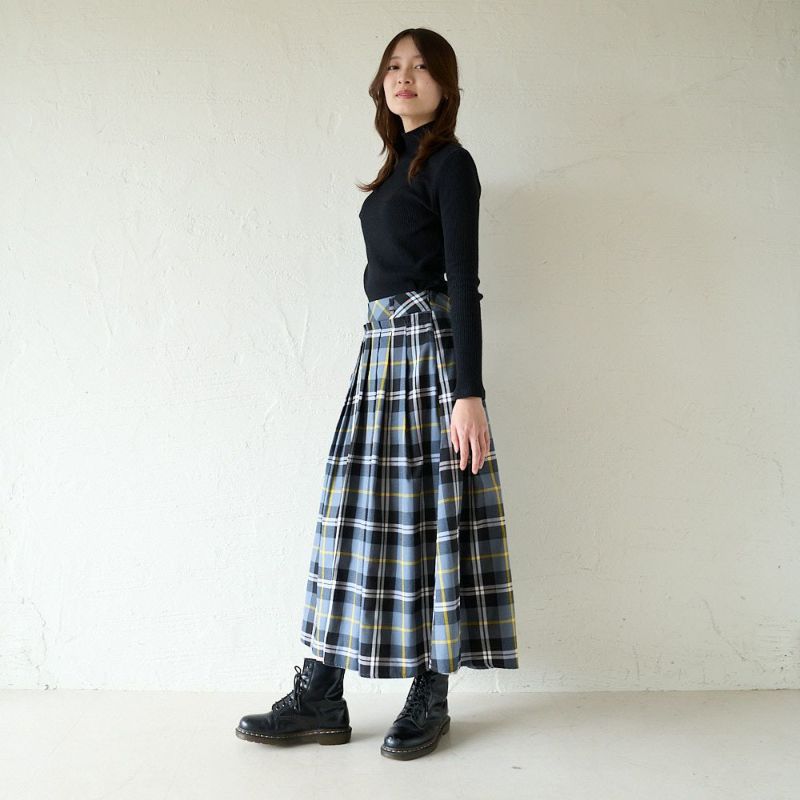 大人のチェック柄タックスカートもりのがっこう
