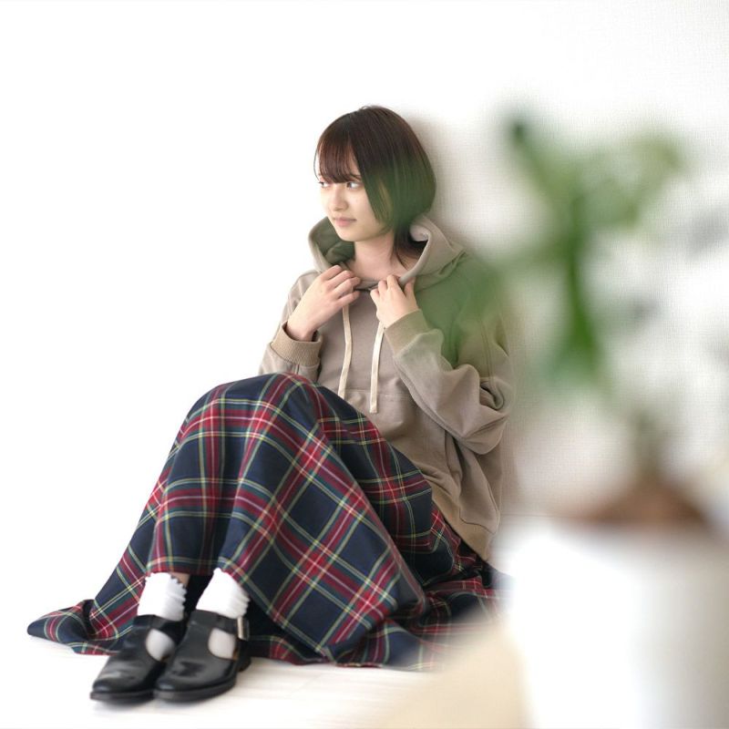 大人のチェック柄タックスカートもりのがっこう