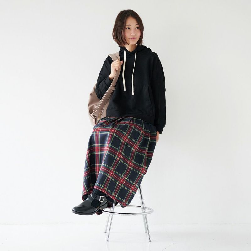 大人のチェック柄タックスカートもりのがっこう