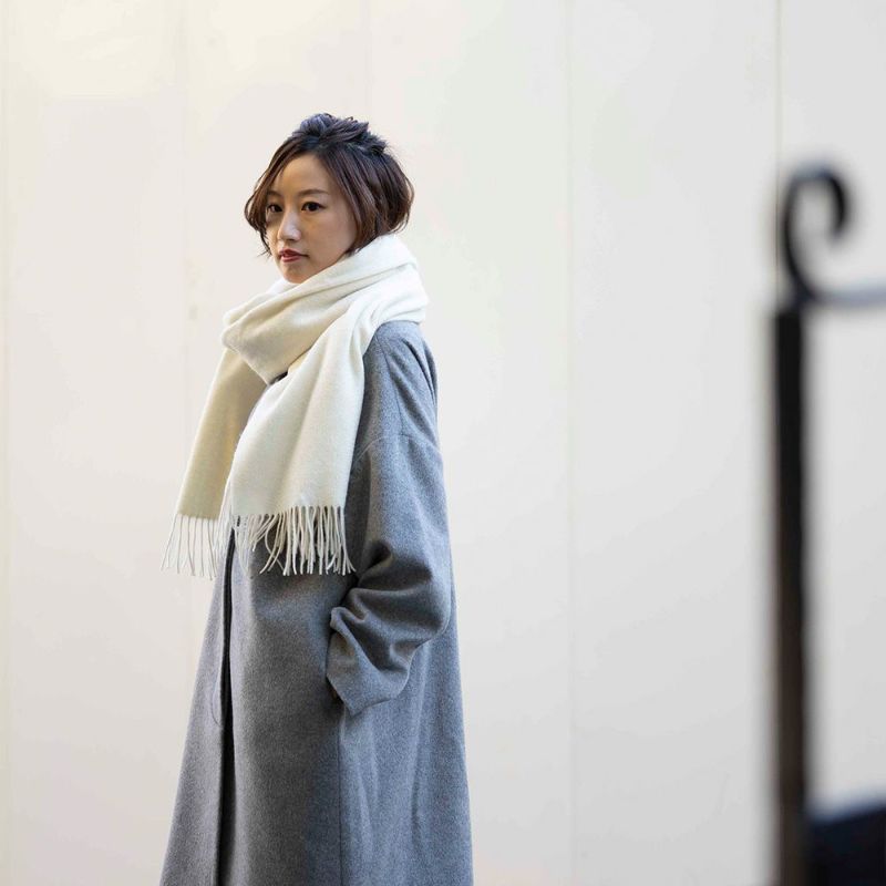 ウール100％大判ストール柔らかオフホワイト
