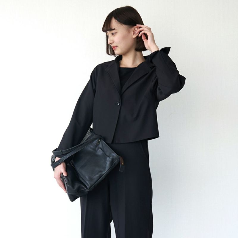 ブラックフォーマルパンツスーツレディース