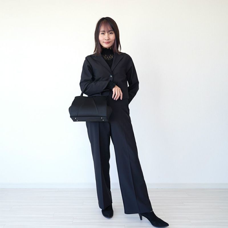冠婚葬祭パンツスーツブラックストレッチ