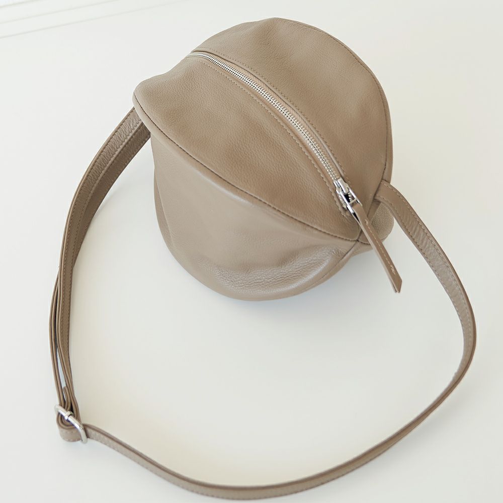 本革ショルダーバッグブレ―ベージュ