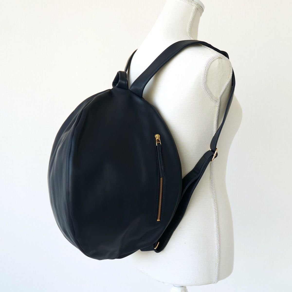 LLサイズ大きなリュックPUレザー紺ネイビー