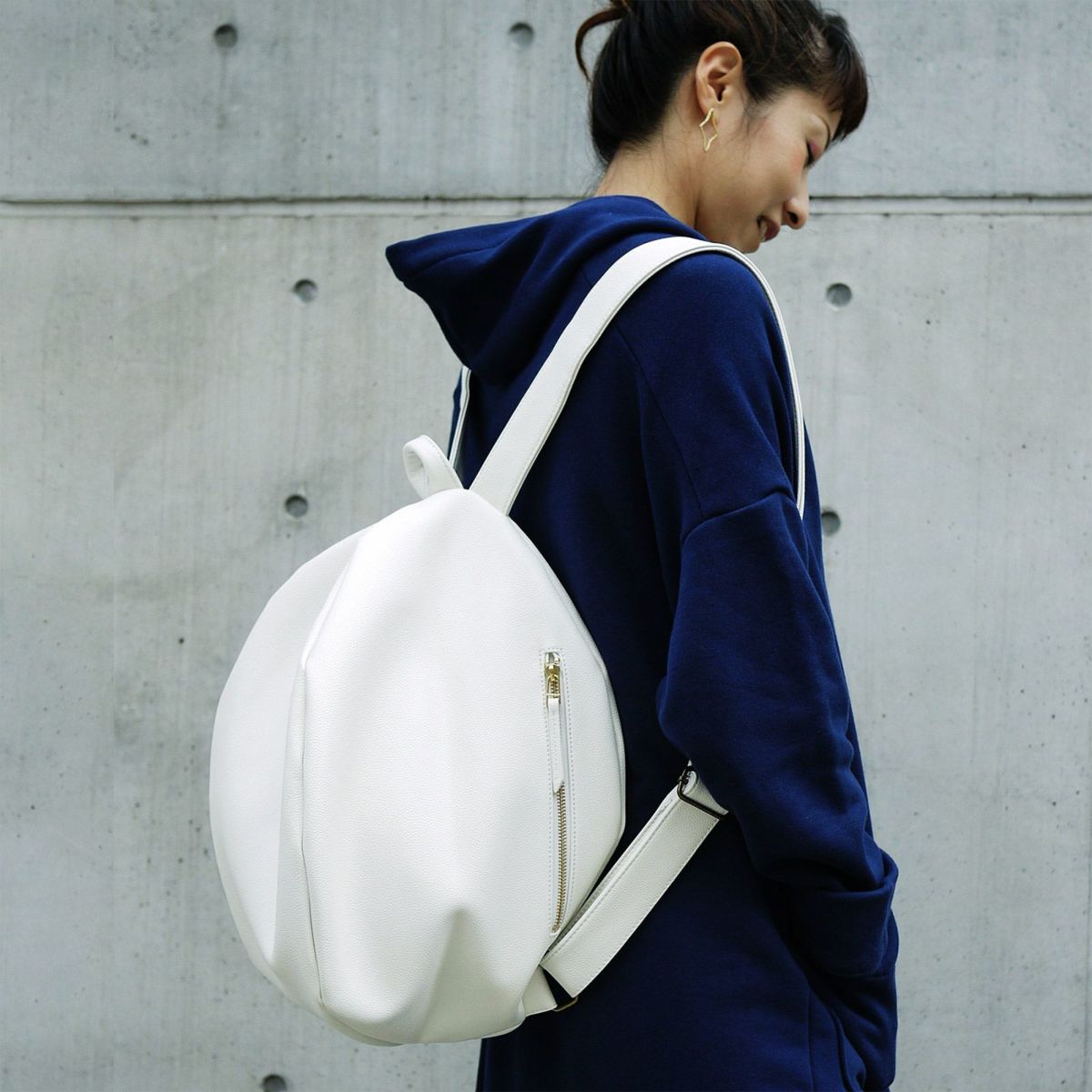 かわいい大容量リュックPUレザー白ホワイト