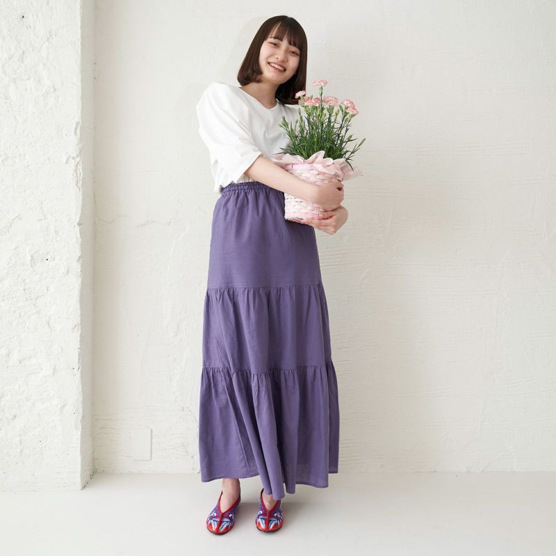 リラックスできるウエストゴム入りロングスカート