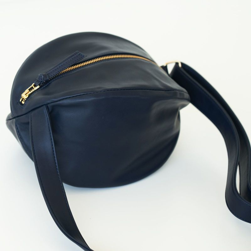 大人のかわいいボディバッグころんと丸いネイビー