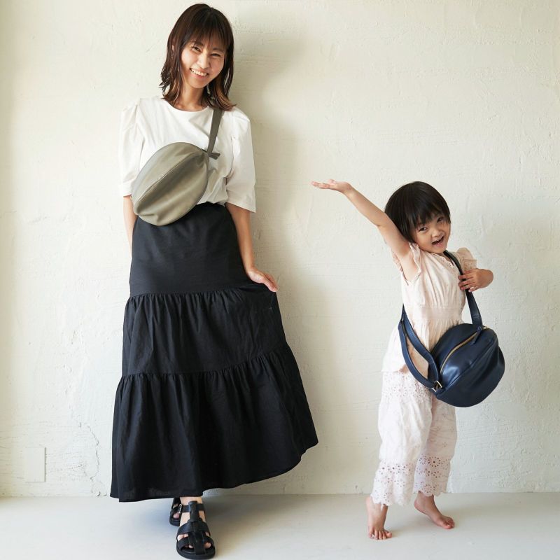 大人のかわいいボディバッグころんと丸いネイビー