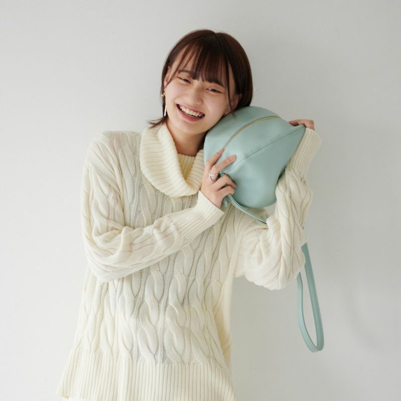 ころんとかわいい大人の丸いポーチもりのがっこう水色マカロンブルー