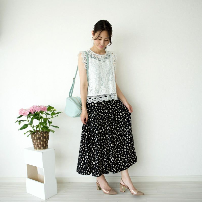 ころんとかわいい大人の丸いポーチもりのがっこう水色マカロンブルー