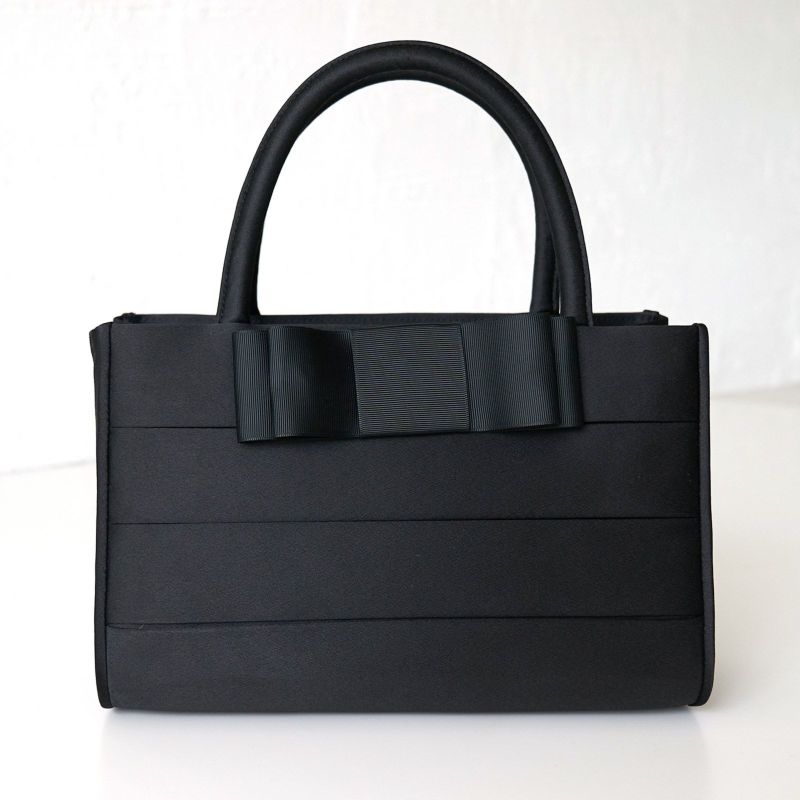 老舗店コラボのフォーマルバッグ大きめA4二つ折り収納