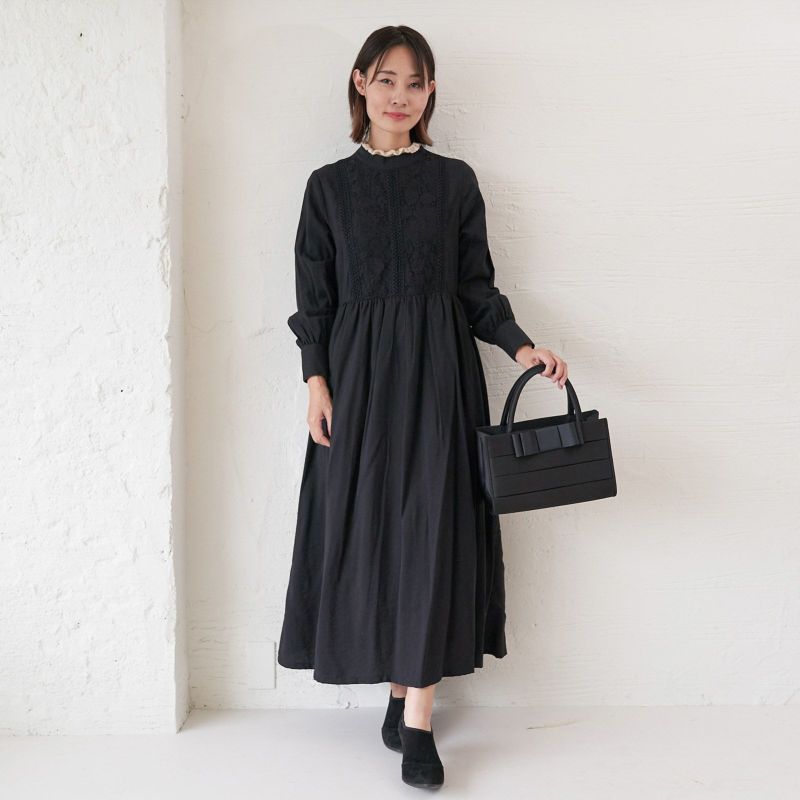 老舗店コラボのフォーマルバッグ大きめA4二つ折り収納