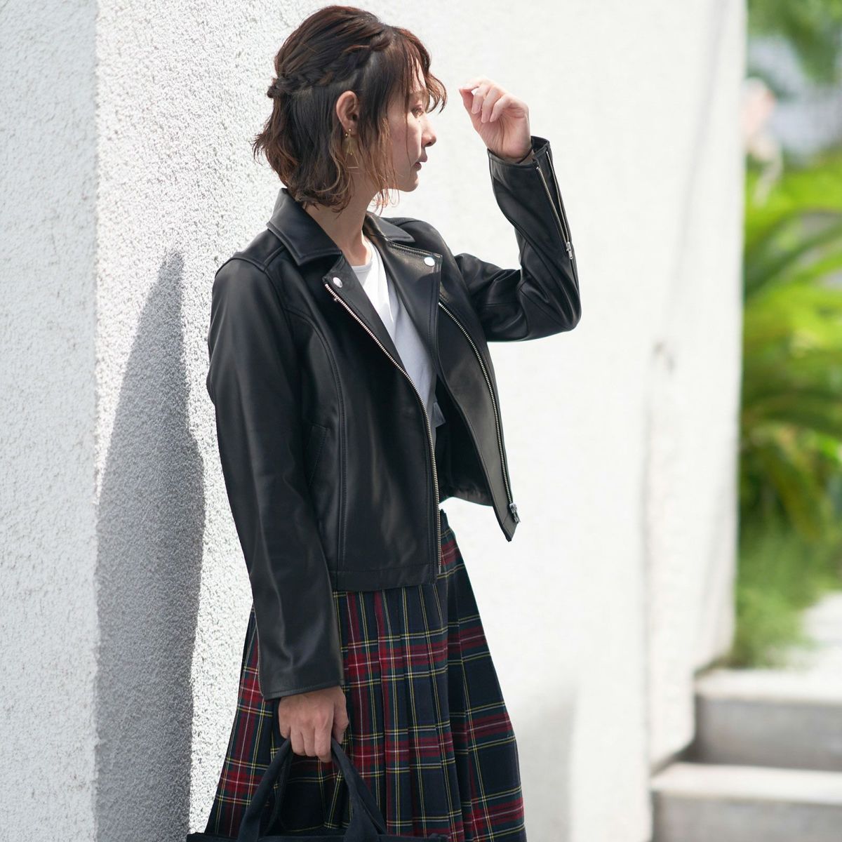 ライダースジャケット黒レディース本革カウレザー軽量