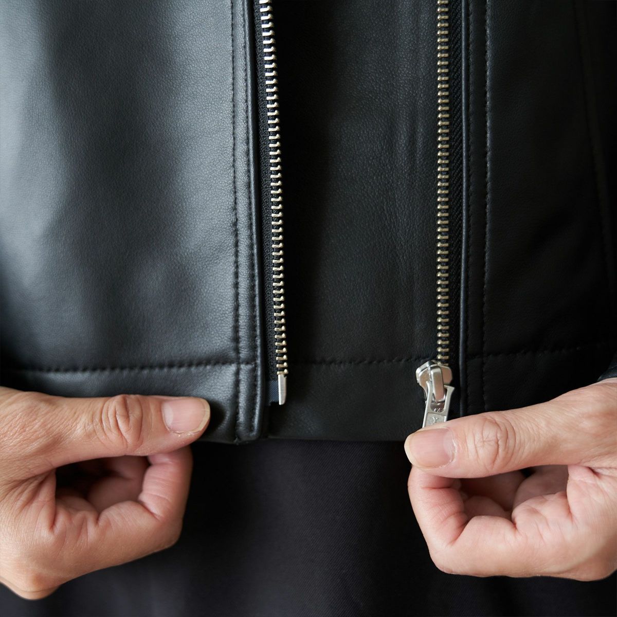 ライダースジャケット黒レディース本革カウレザー軽量