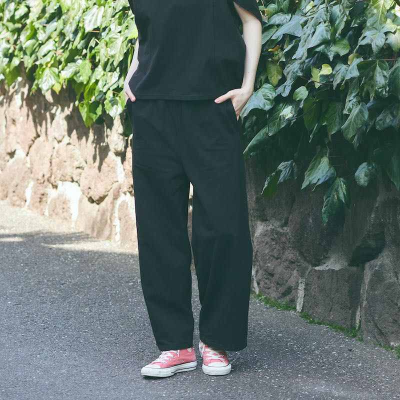 モユル　パンツチャコールグレー未使用品 ストレッチサマーワイドパンツ（チャコール） | もりのがっこう公式