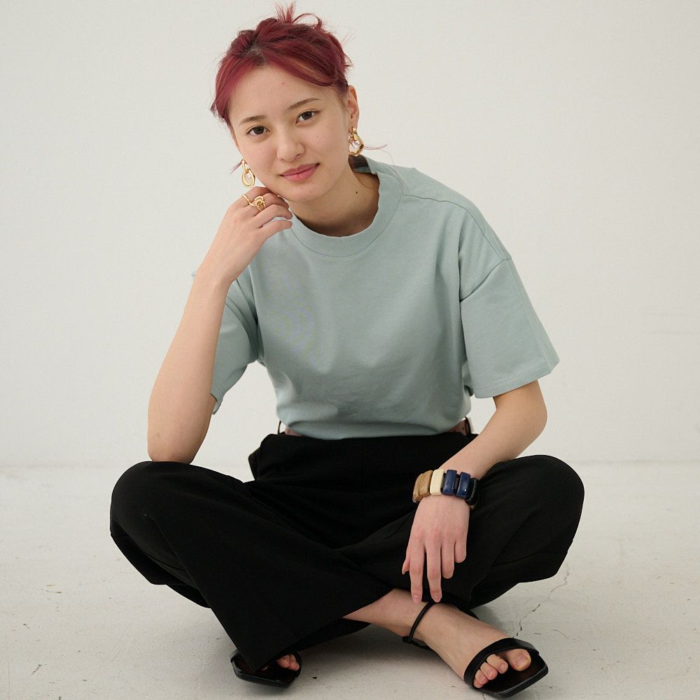 LiSA★ROY★タグ付き★モックネックTシャツ★ブラック シンプルきれいめモックネックTシャツ(ライトブルー) | もりのがっこう公式