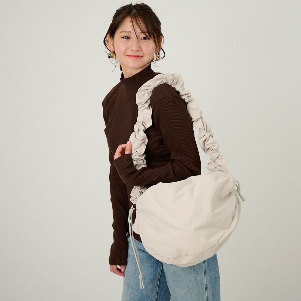 フリルころんとポーチ　(ベージュ)