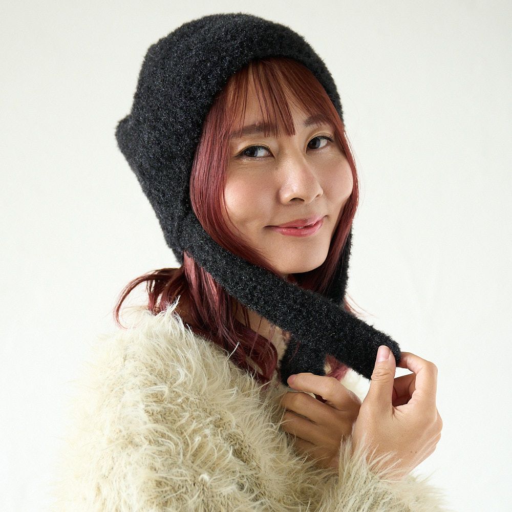 紐付きニット帽（ブラック）