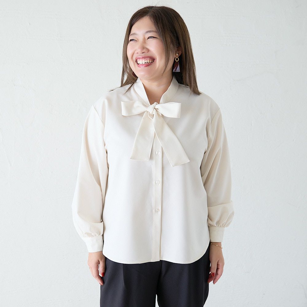 とろみ素材ボウタイ長袖ブラウス（ブラック）